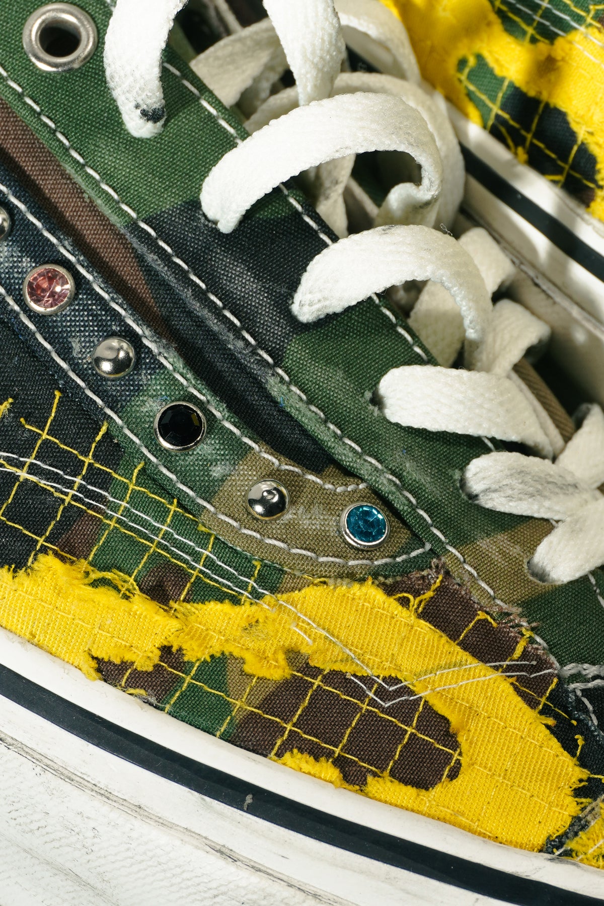 SHUTTLE “GRID DAMAGE” custom by BIGASSTEAM