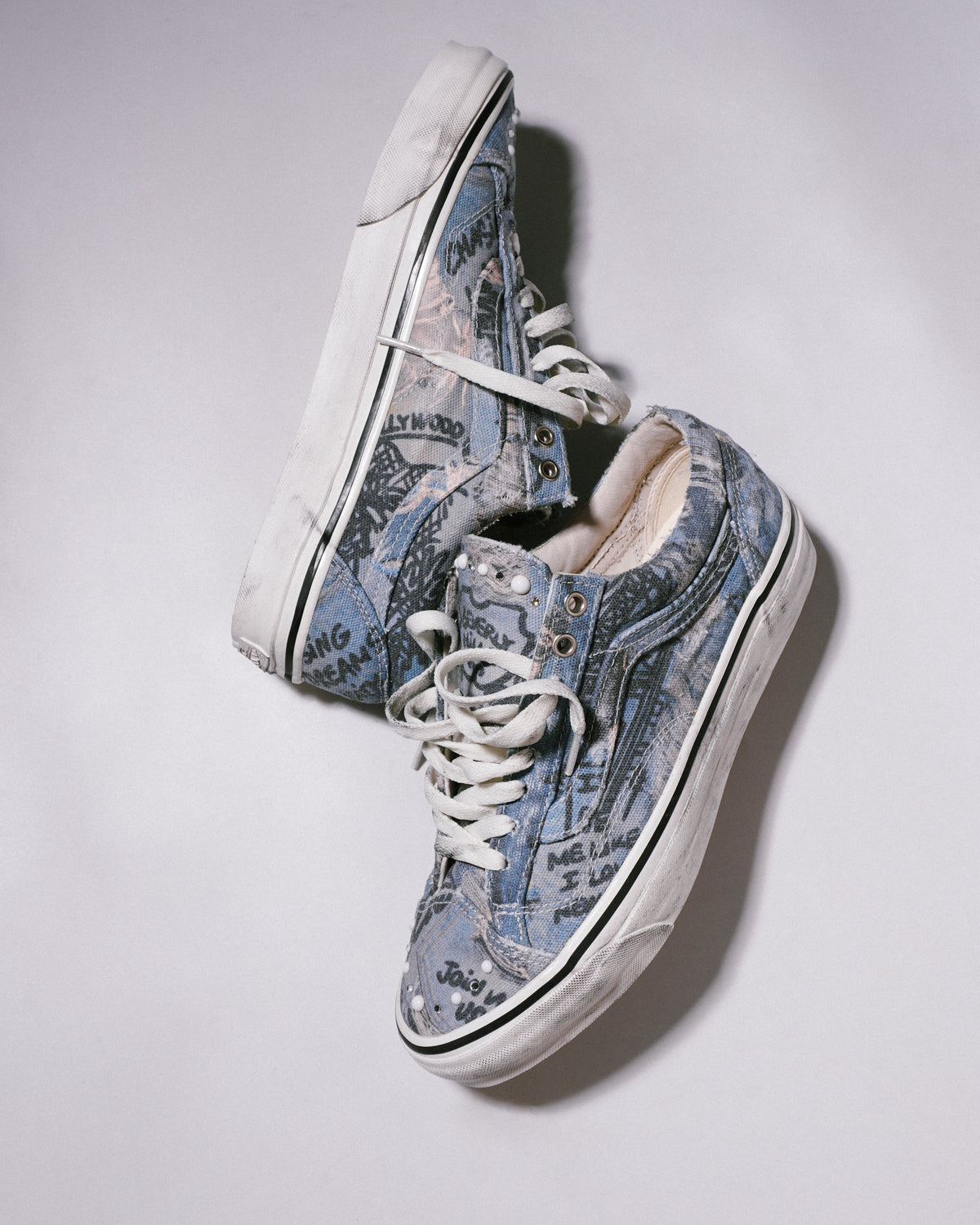 Shuttle " HOLLYWOOD SKETCH " Customized Edition - Whenever Atelier × Bigassteam